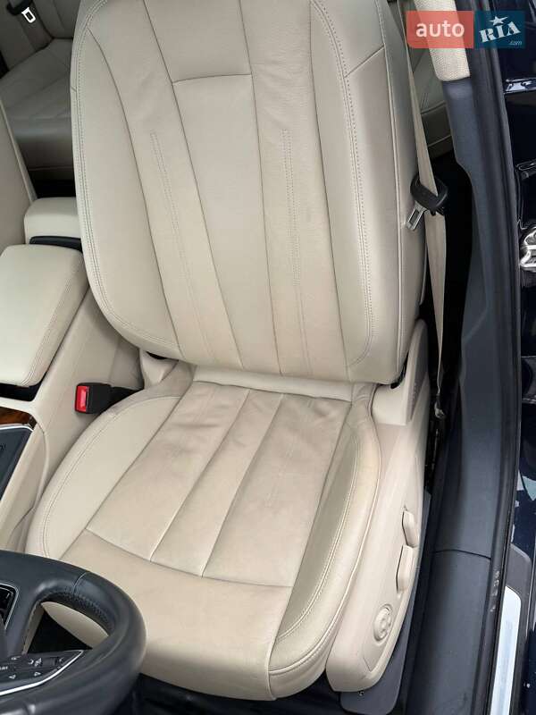 Седан Audi A4 2017 в Киеве