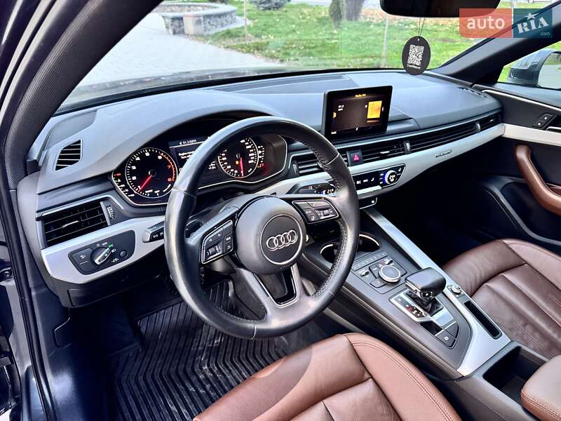 Седан Audi A4 2019 в Виннице