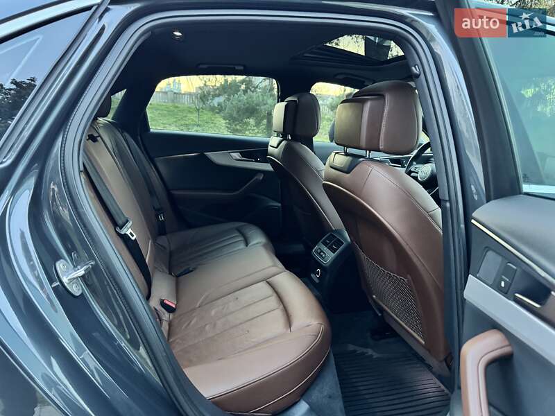Седан Audi A4 2019 в Виннице