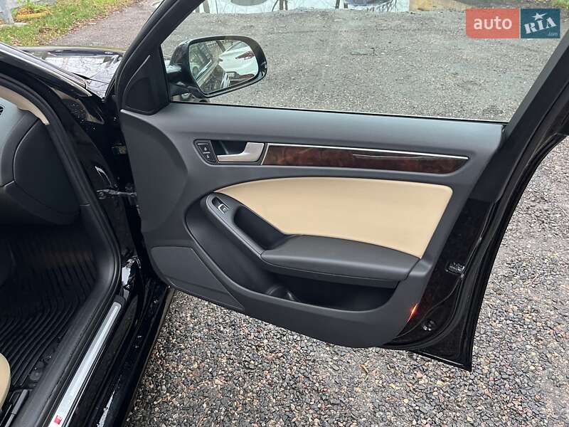 Седан Audi A4 2015 в Черкасах