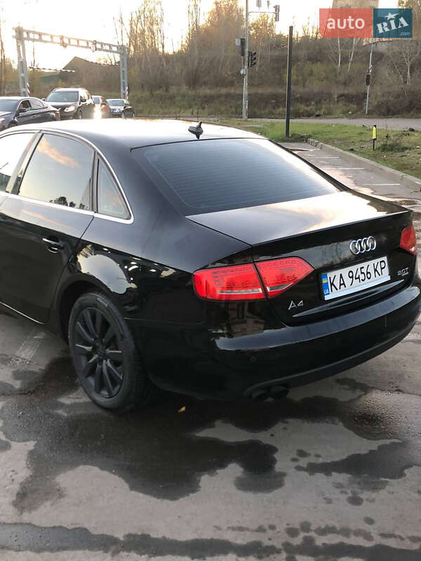 Седан Audi A4 2011 в Киеве