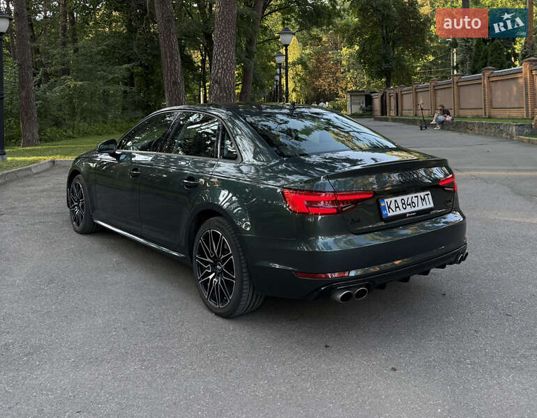 Audi A4 2016