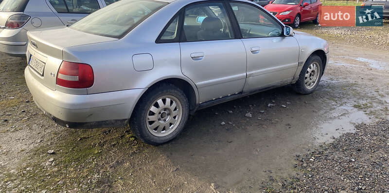 Седан Audi A4 1999 в Львові