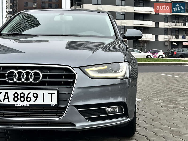Седан Audi A4 2013 в Києві