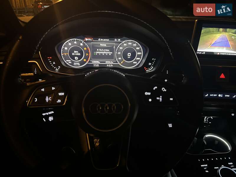 Седан Audi A4 2018 в Харкові