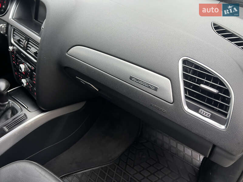 Седан Audi A4 2013 в Києві