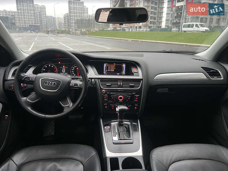 Седан Audi A4 2013 в Києві