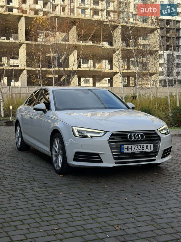 Седан Audi A4 2019 в Одессе