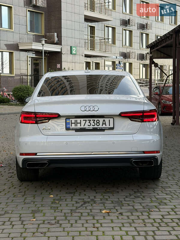 Седан Audi A4 2019 в Одессе