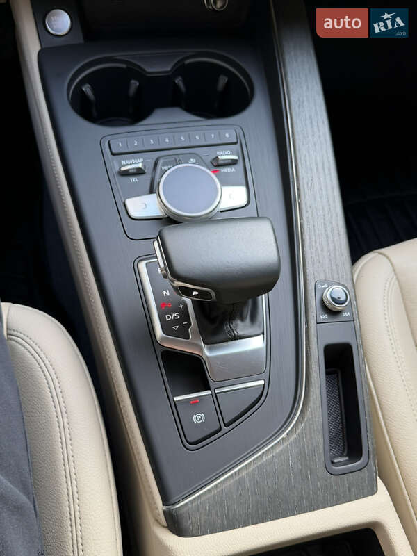 Седан Audi A4 2019 в Одессе
