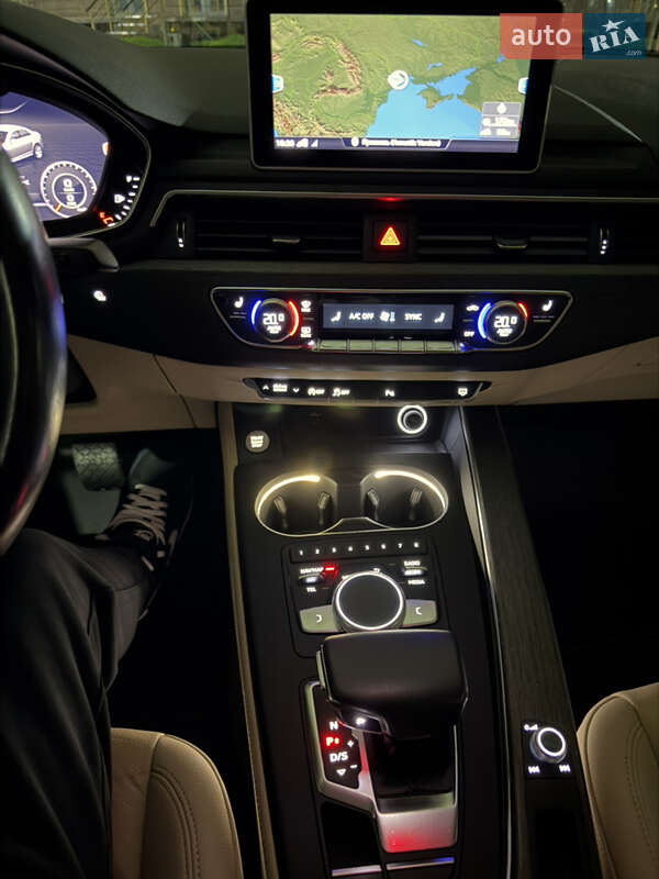 Седан Audi A4 2019 в Одессе