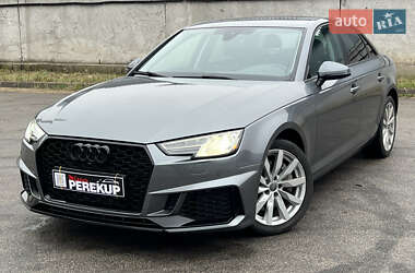 Седан Audi A4 2016 в Киеве