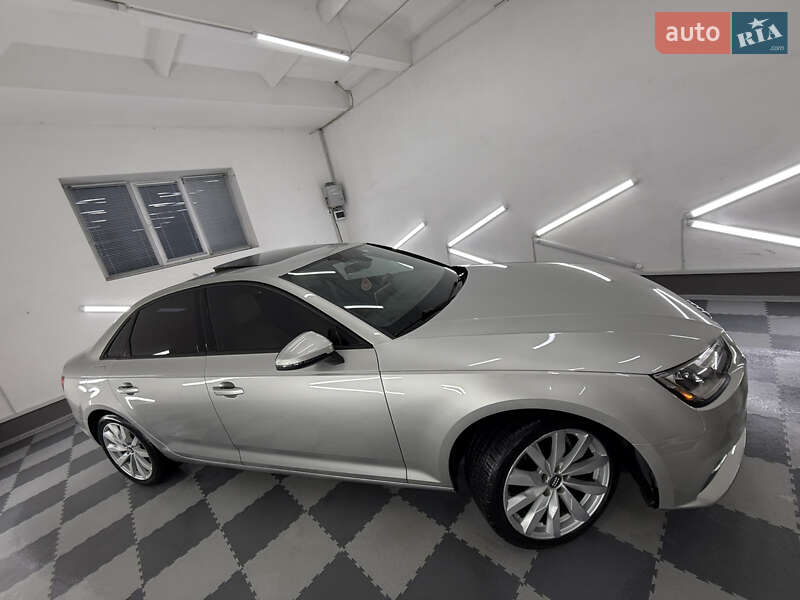 Седан Audi A4 2017 в Трускавці
