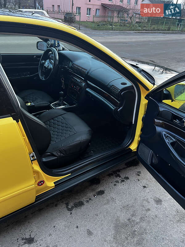 Седан Audi A4 1997 в Виннице