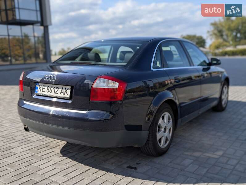 Седан Audi A4 2002 в Дніпрі