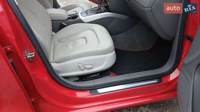 Седан Audi A4 2012 в Тернополе