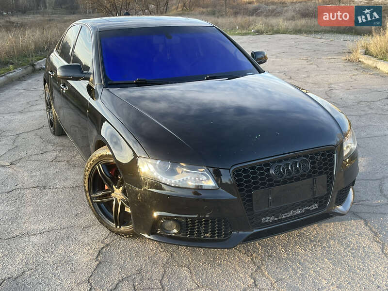 Седан Audi A4 2010 в Каменском