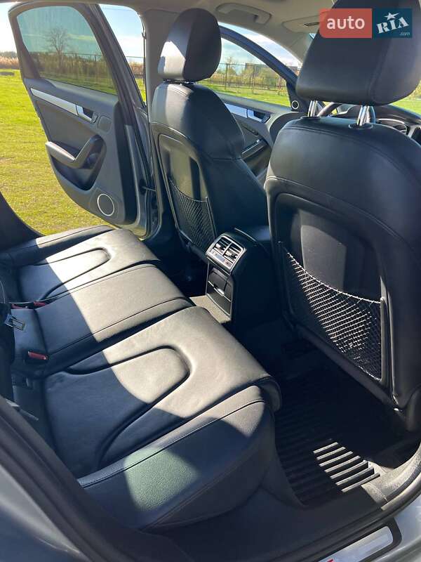 Седан Audi A4 2015 в Одесі