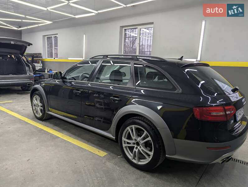 Універсал Audi A4 2014 в Івано-Франківську