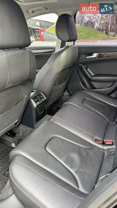 Седан Audi A4 2014 в Киеве