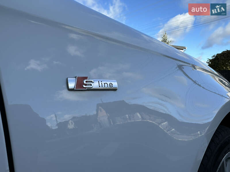 Седан Audi A4 2015 в Виннице