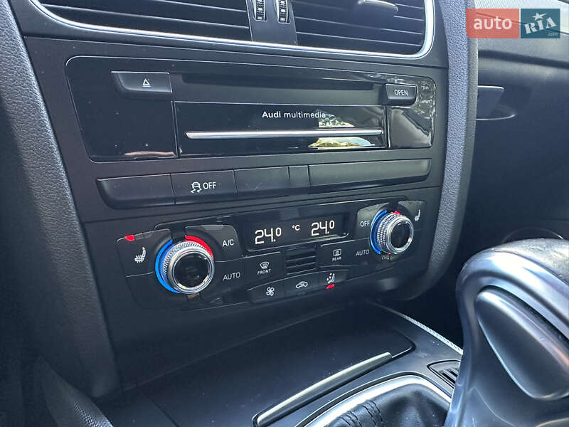 Седан Audi A4 2015 в Виннице