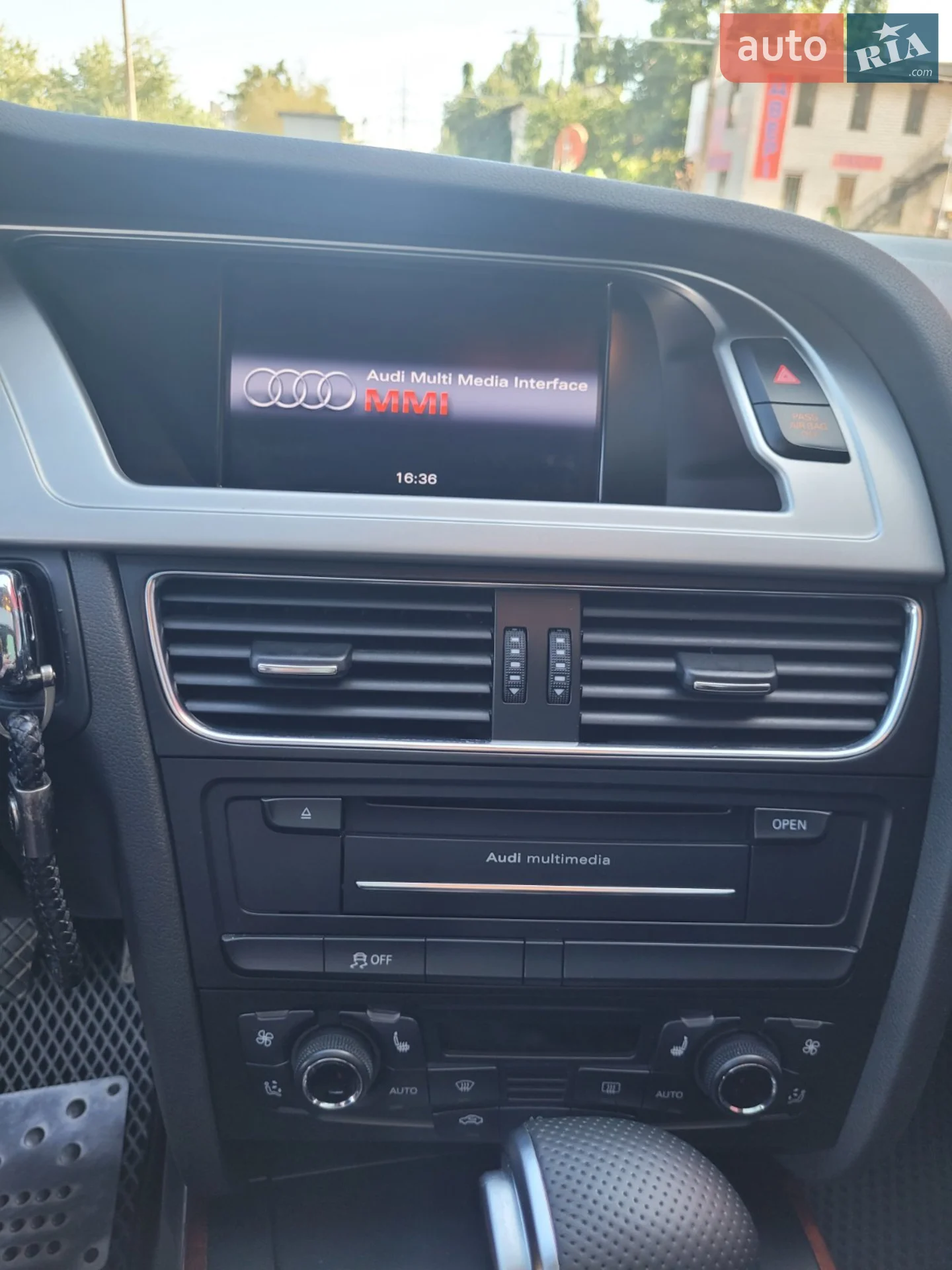 2012 Audi A4 - мініатюра 14