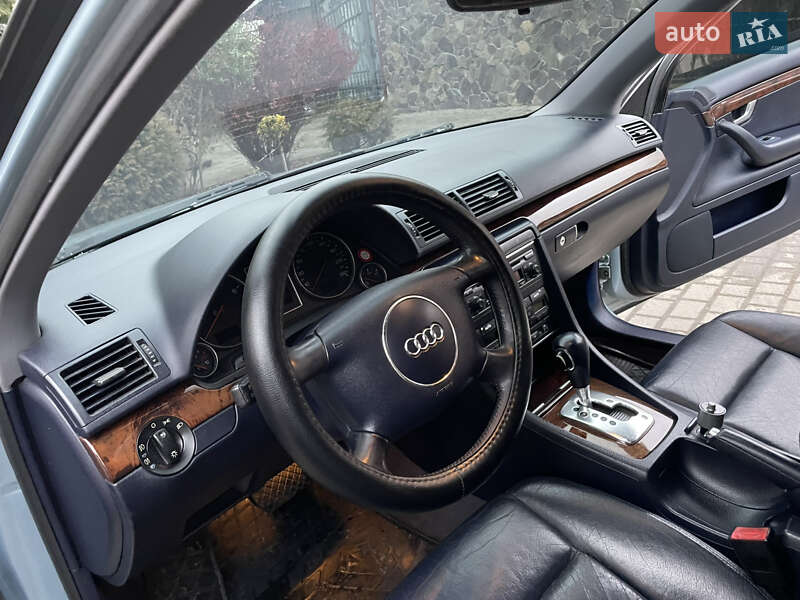 Седан Audi A4 2002 в Львові