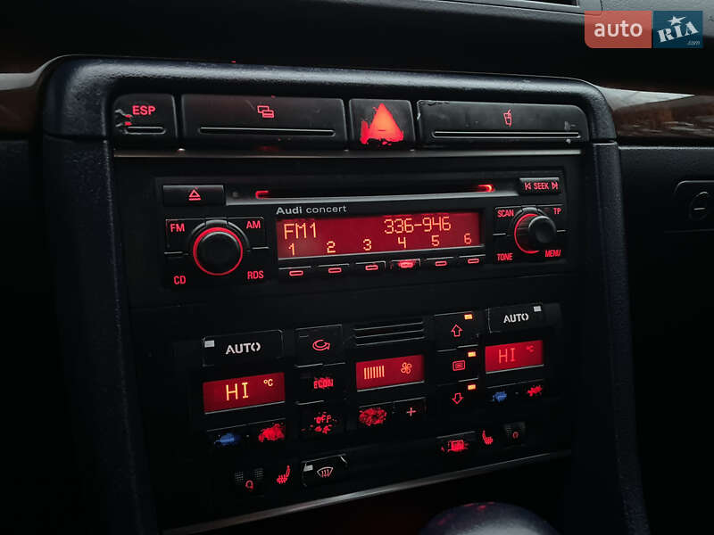 Седан Audi A4 2002 в Львові