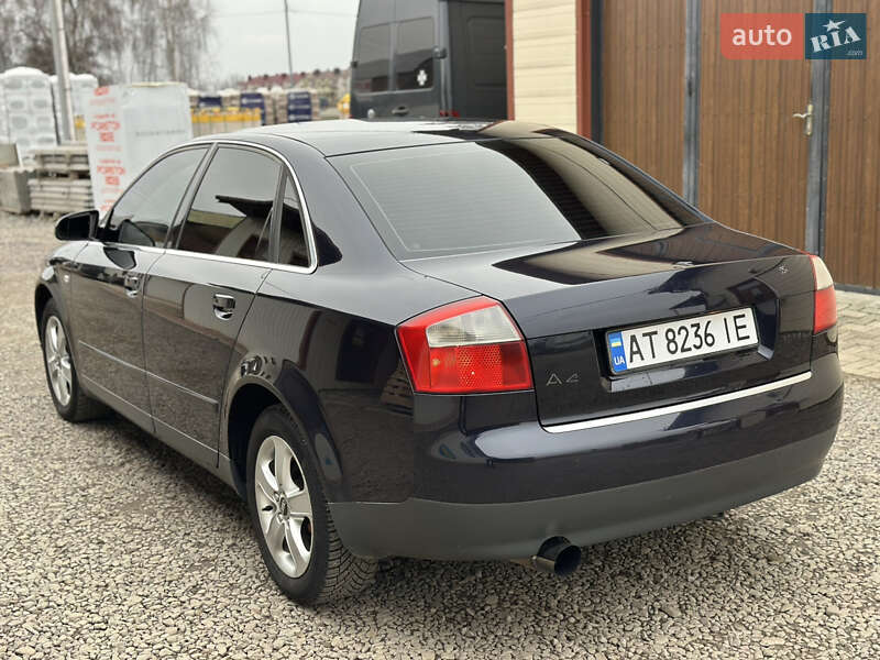 Седан Audi A4 2001 в Снятине
