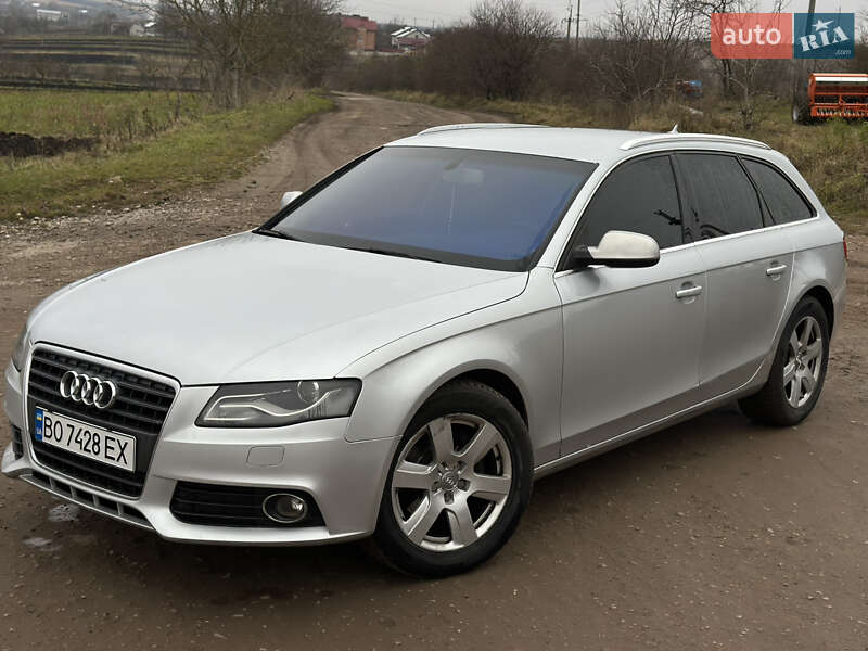 Универсал Audi A4 2011 в Зборове