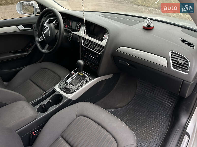Универсал Audi A4 2011 в Зборове