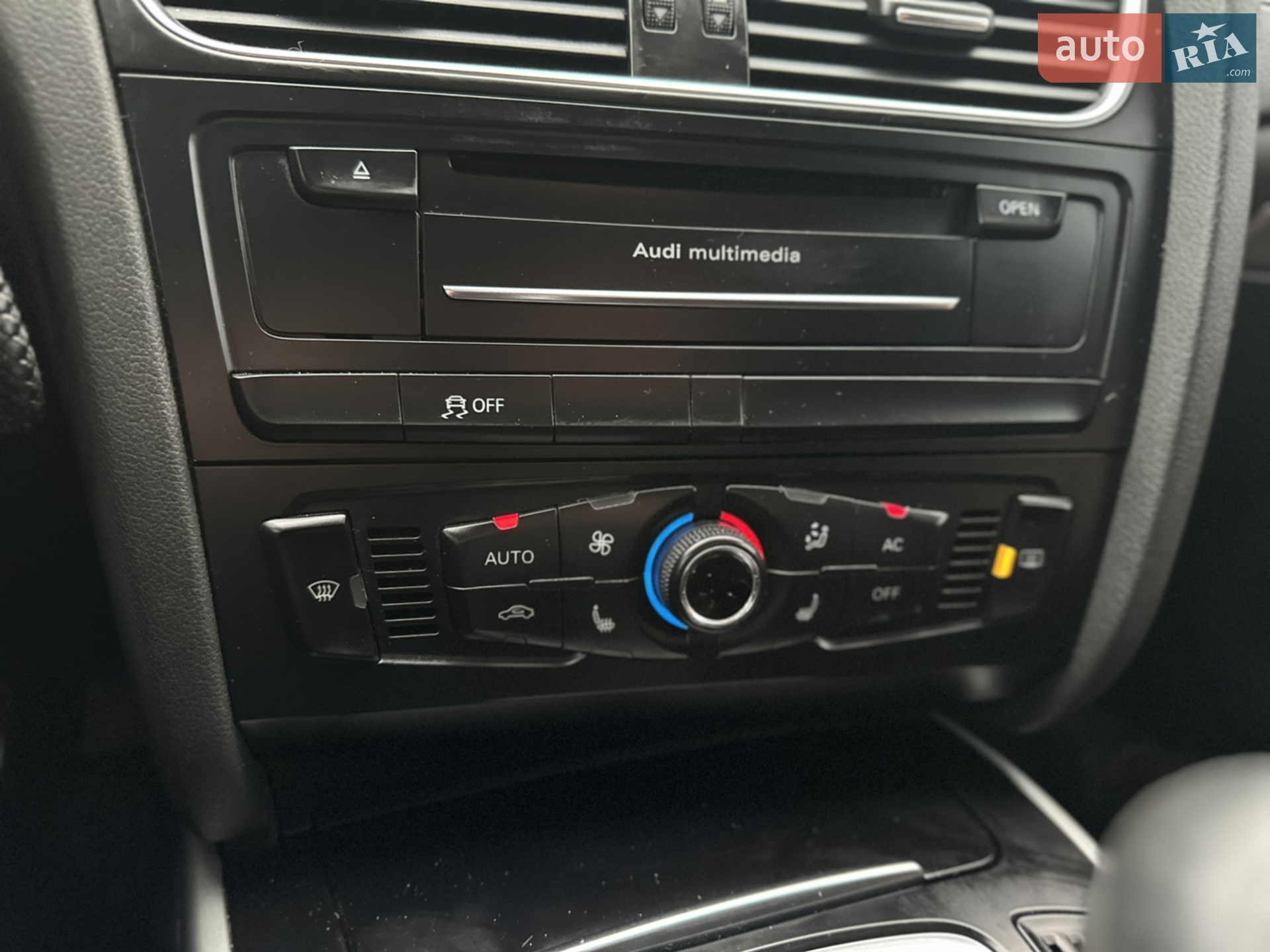 2011 Audi A4 - мініатюра 37