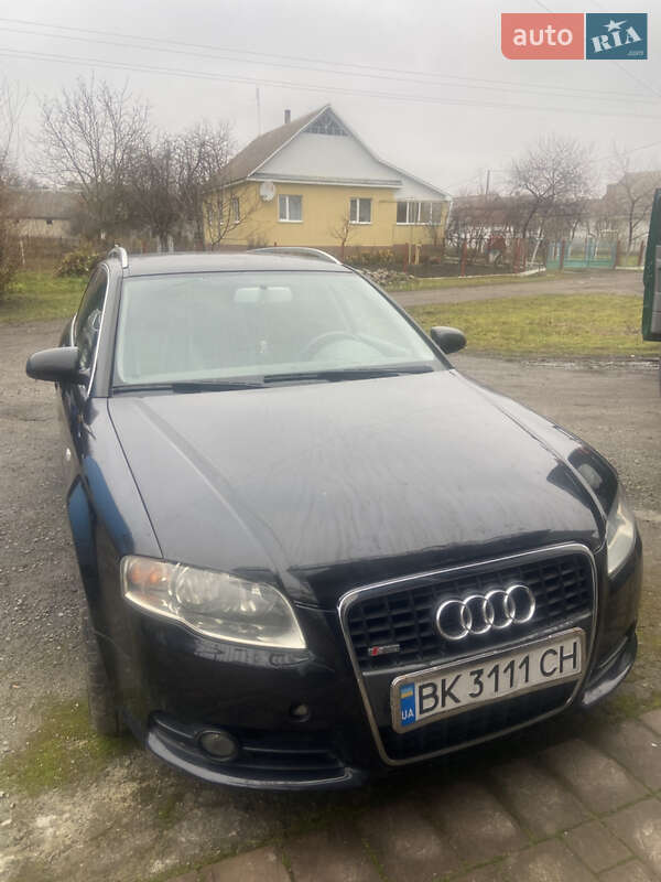 Седан Audi A4 2005 в Корце