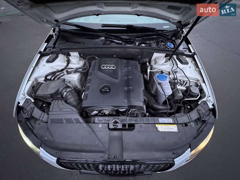 Седан Audi A4 2011 в Запоріжжі