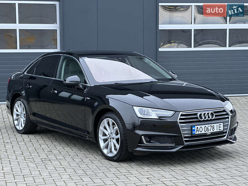 Седан Audi A4 2018 в Мукачево