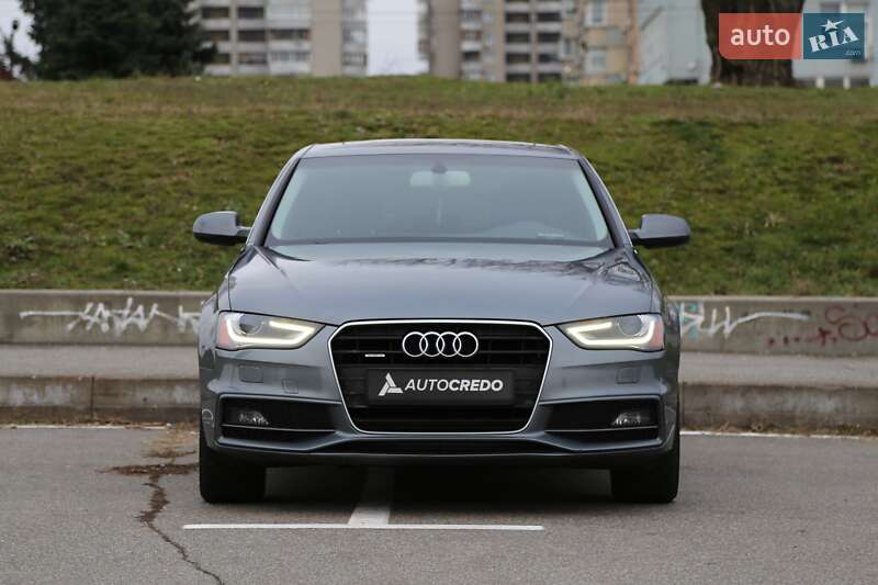 Седан Audi A4 2013 в Києві
