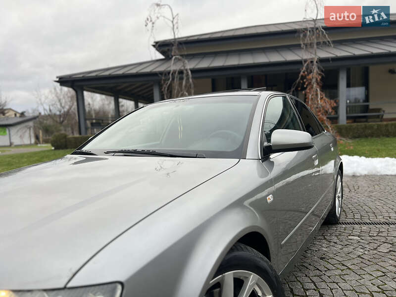 Седан Audi A4 2003 в Жовкві