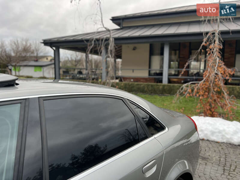 Седан Audi A4 2003 в Жовкві