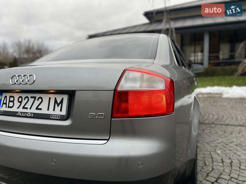 Седан Audi A4 2003 в Жовкві