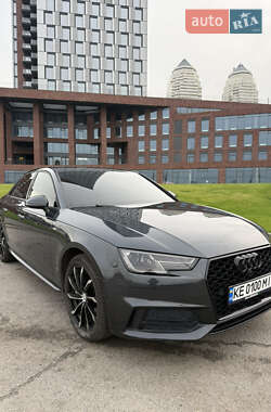 Седан Audi A4 2016 в Днепре