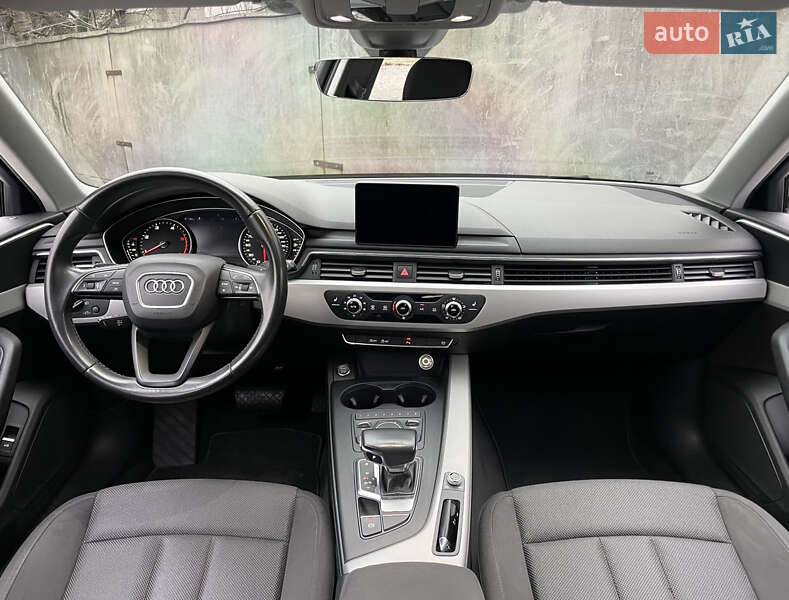 Универсал Audi A4 2018 в Киеве