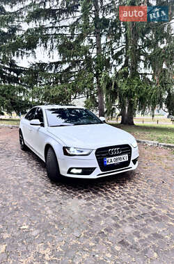 Седан Audi A4 2013 в Києві