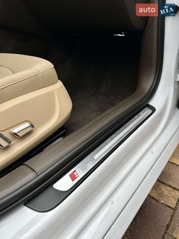 Седан Audi A4 2015 в Вінниці