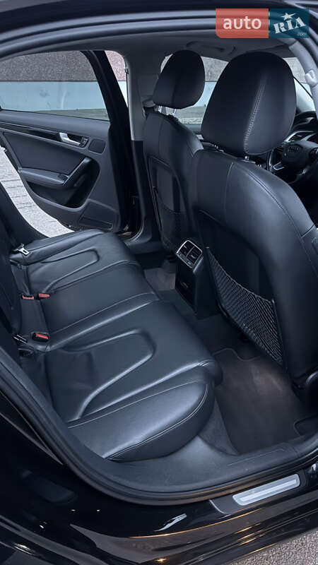 Седан Audi A4 2012 в Києві