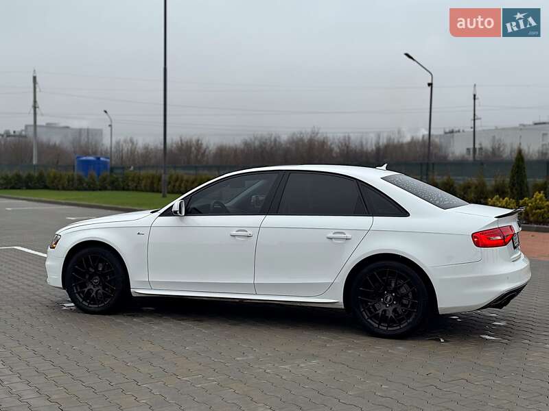 Седан Audi A4 2013 в Виннице