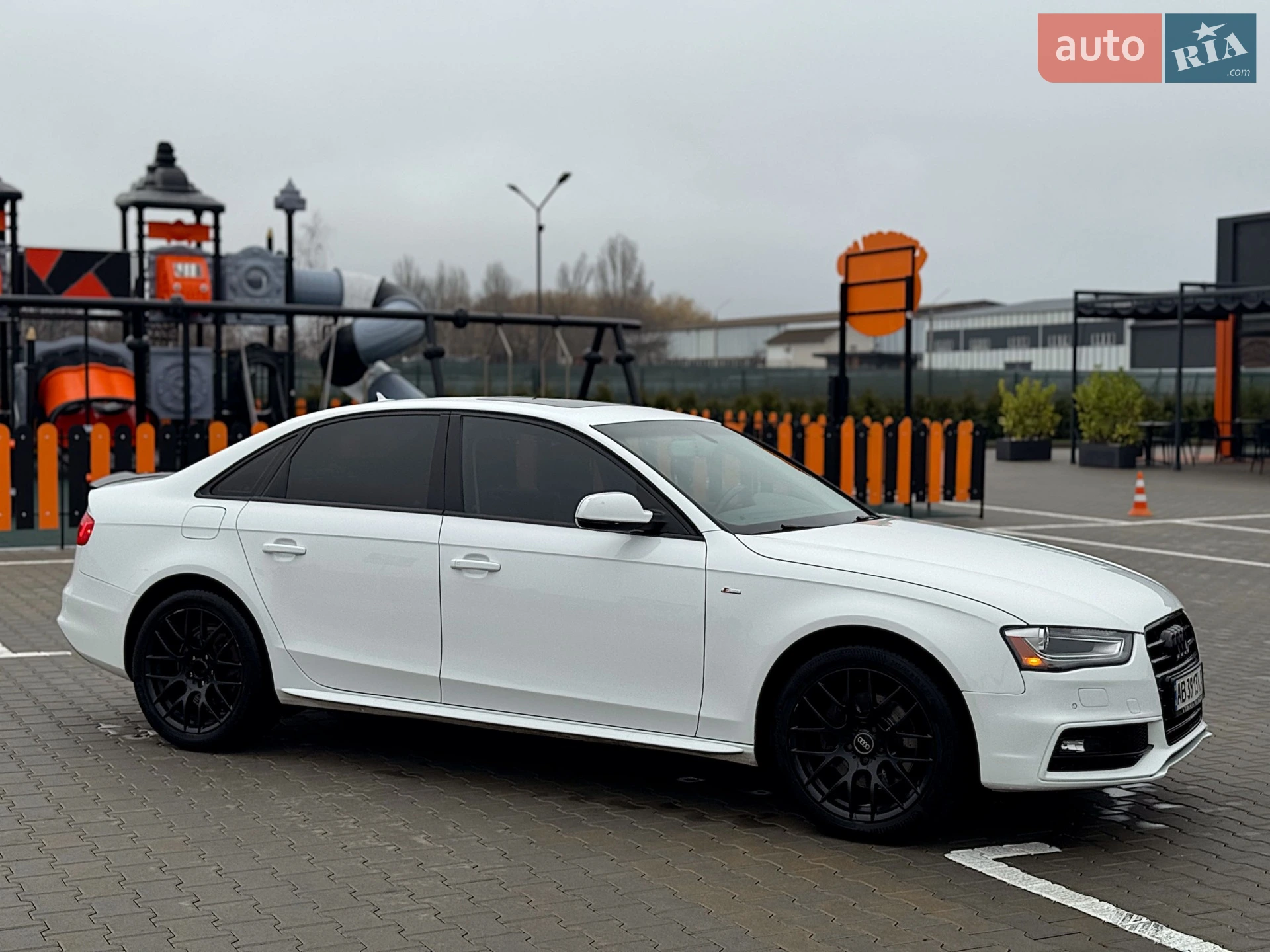 2013 Audi A4 - мініатюра 10