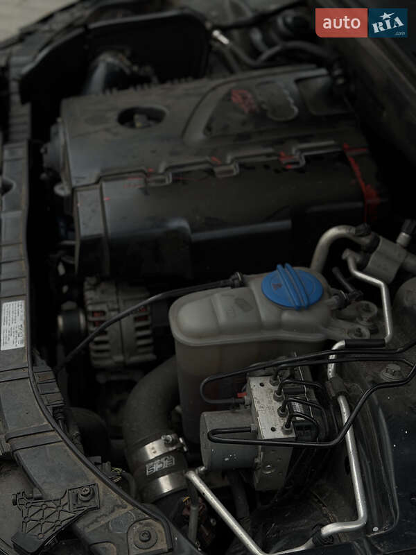 Седан Audi A4 2013 в Житомирі