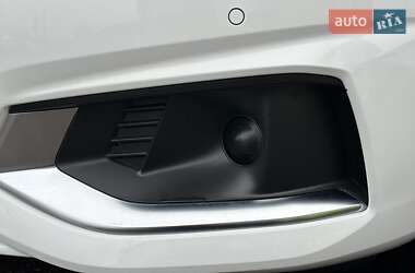 Седан Audi A4 2023 в Виннице