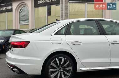 Седан Audi A4 2023 в Виннице